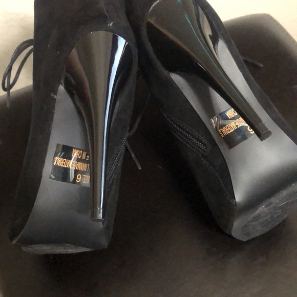 Black Lace-up Heel Ankle Boot - Picture 5 of 6